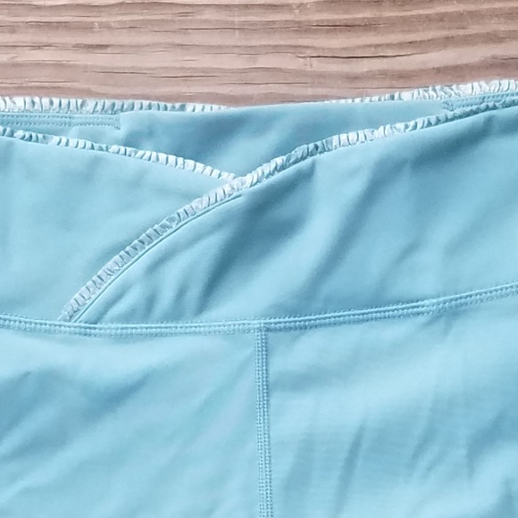 Free People Cropped Get Shorty Leggings - Picture 4 of 5